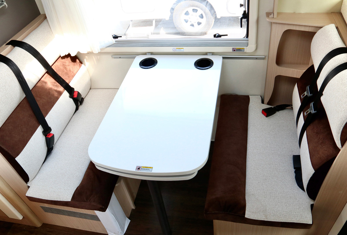 上山下河無(wú)往不至，深度自駕還是C7房車