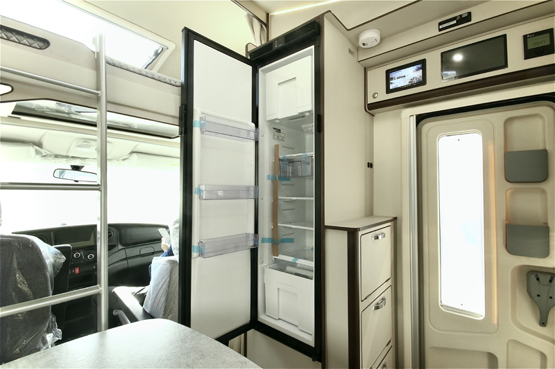 舒適旅行生活，這款房車必不可少