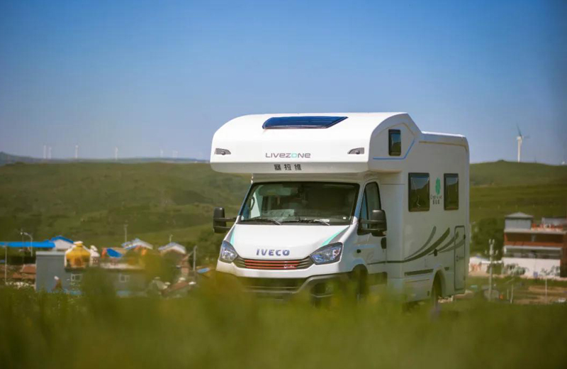 過幾天沈陽特?zé)狒[，這么多房車