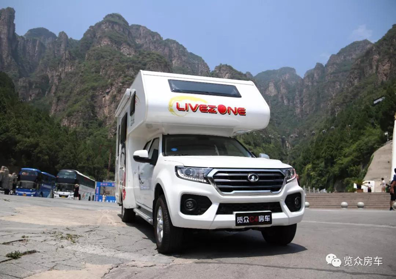 房車還就要選汽油、四驅、兩米大床