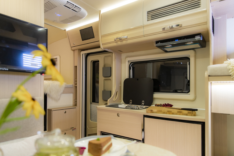 不僅僅動力好，還有上下鋪的房車