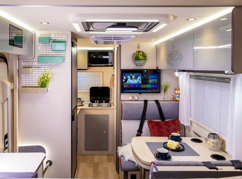 自由炮房車引領(lǐng)消費，拒絕平庸