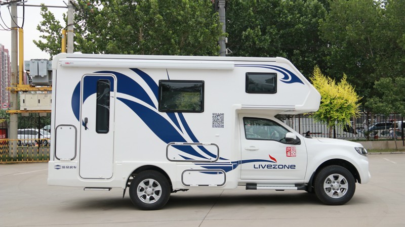 大床、大客廳得房車，四驅、動力好