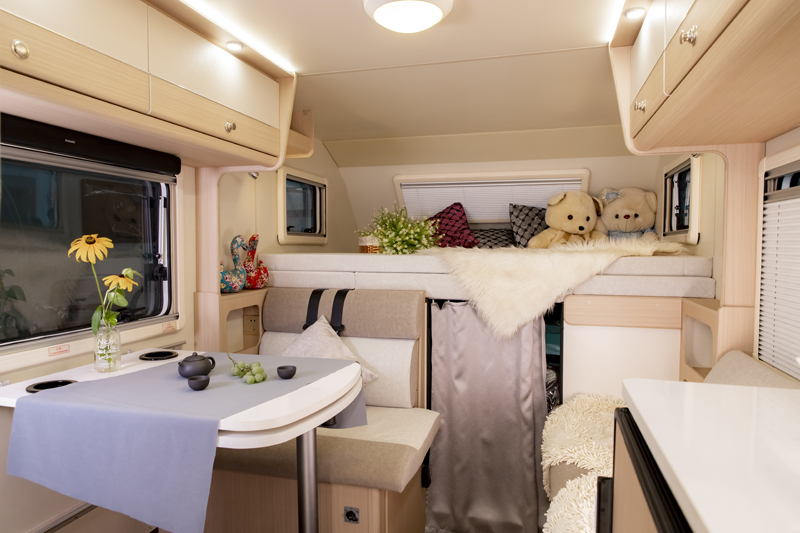 大床、大客廳得房車，四驅、動力好