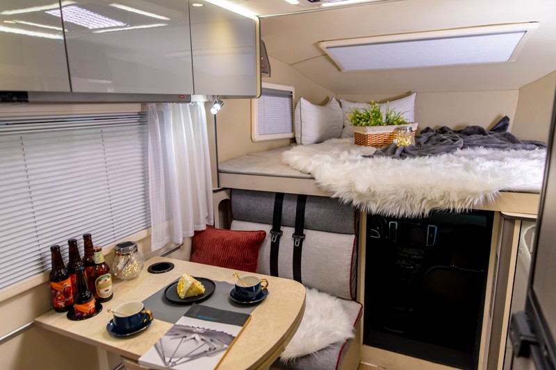 8AT、四驅(qū)、動(dòng)力好的自由炮房車來(lái)啦