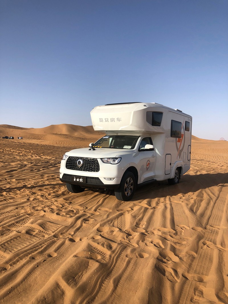 以自由為名，炮響阿拉善