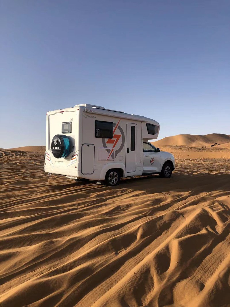 以自由為名，炮響阿拉善