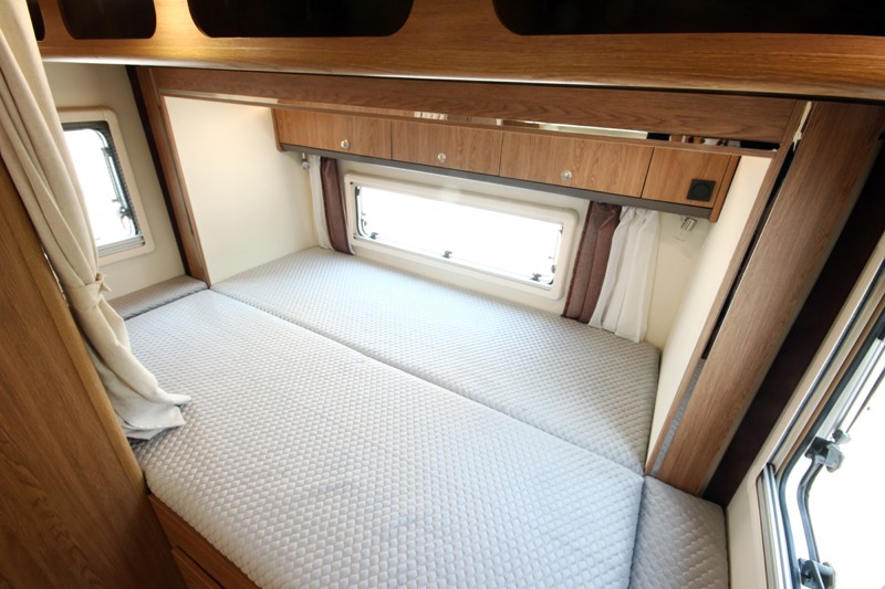 塞拉維房車，夠大，夠舒適