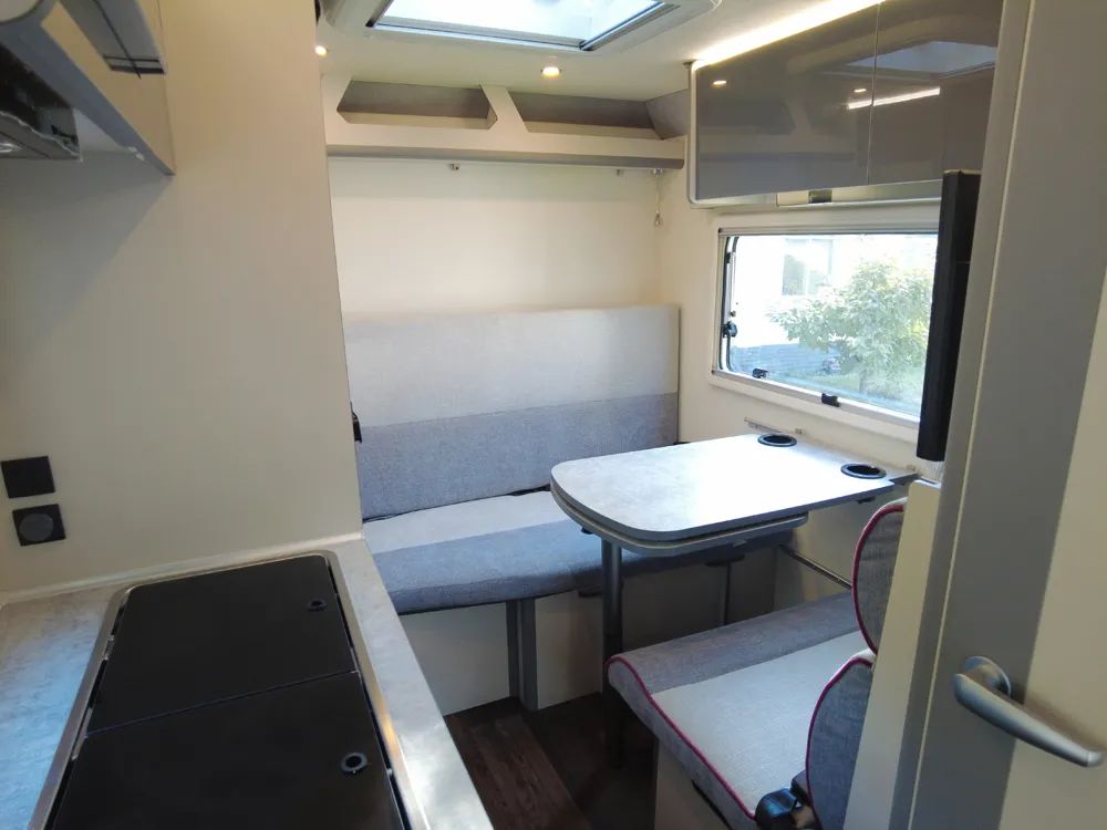 一輛多變的房車(chē)能帶來(lái)哪些意想不到的驚喜？