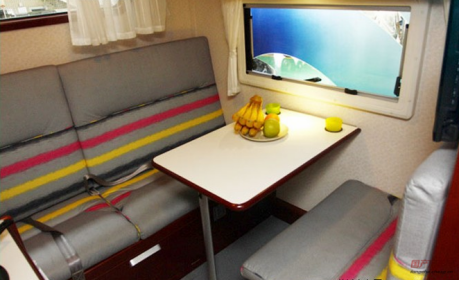 你沒看錯，歡迎來到2012年的房車世界！