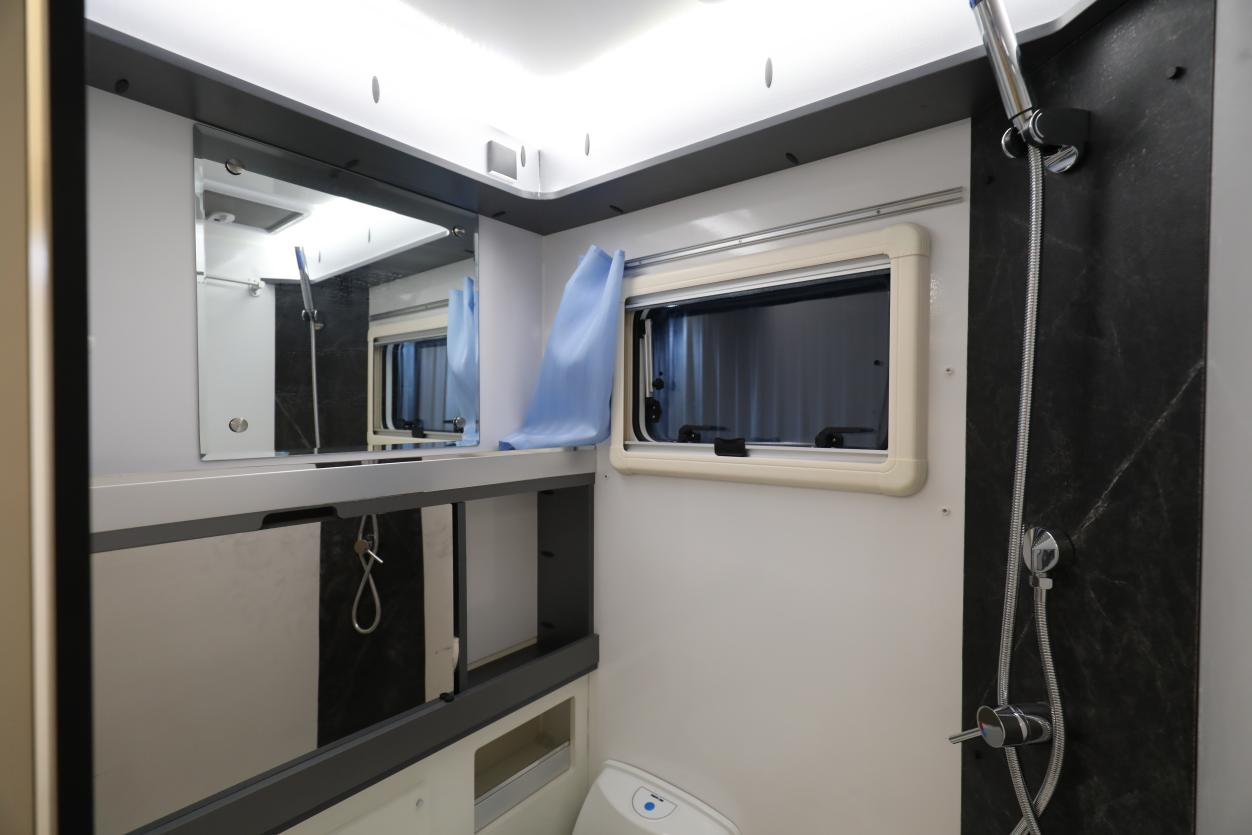 售價公布l自由炮C耀目上市！